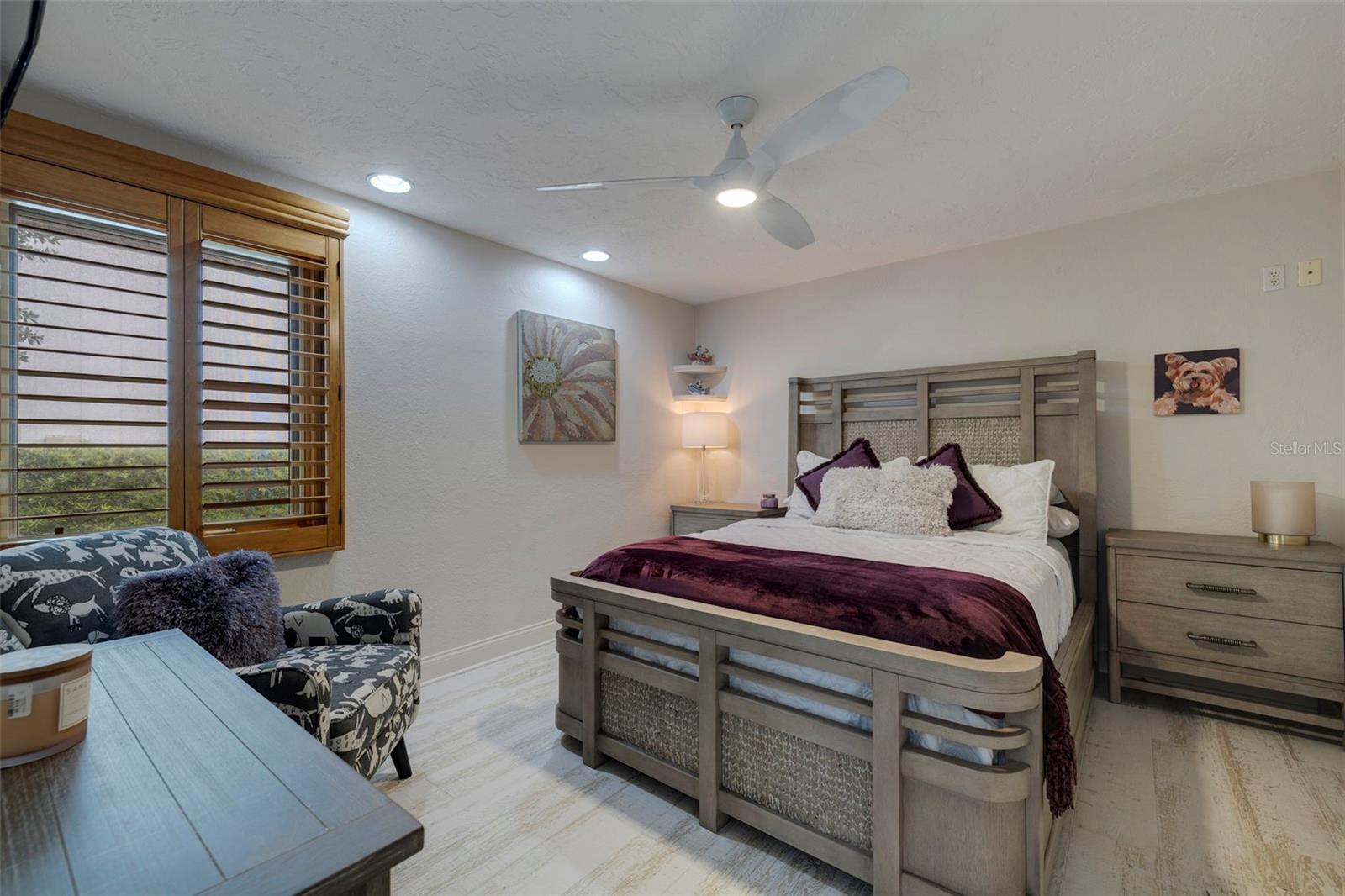 VENETIAN ISLES UNIT 8 - Residential