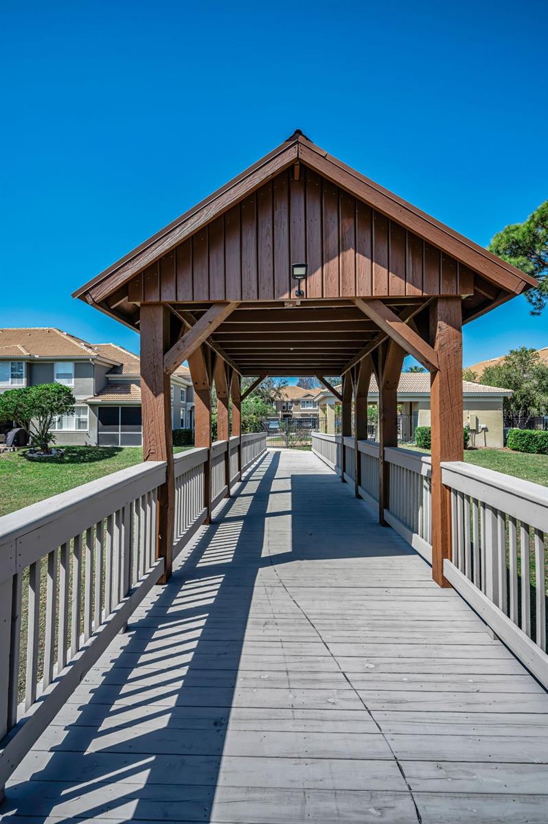 COVERED BRIDGE TWNHMS - Residential