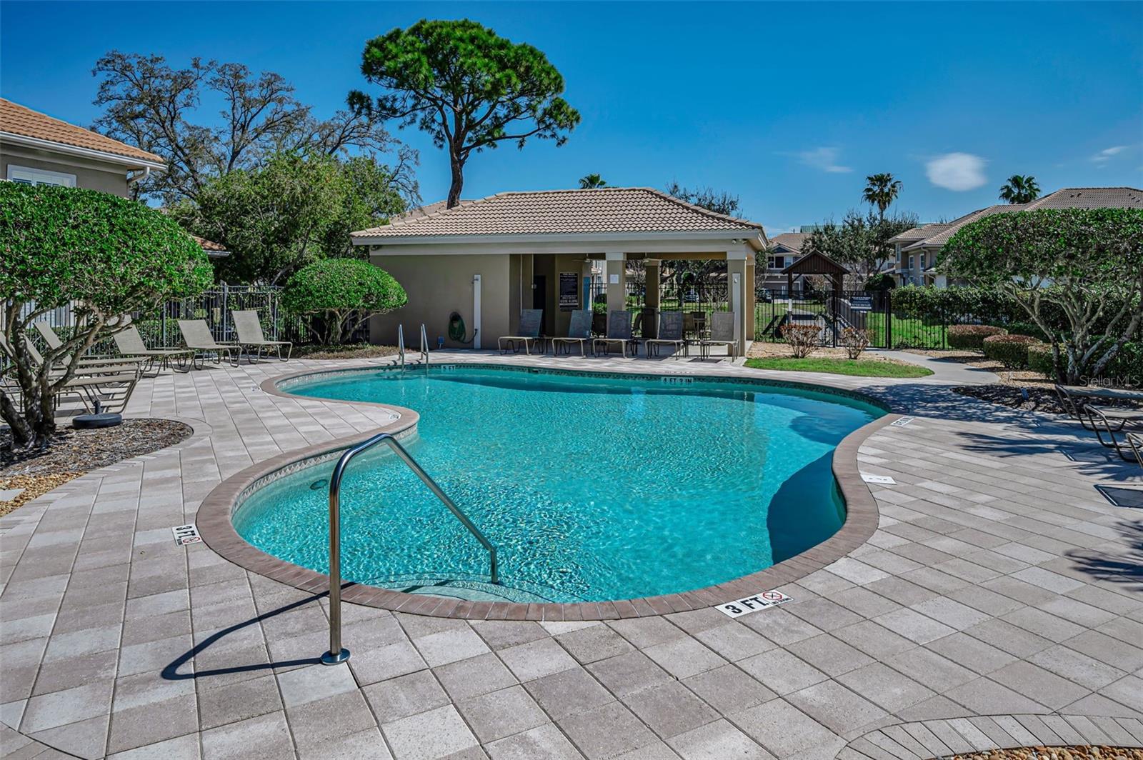 COVERED BRIDGE TWNHMS - Residential