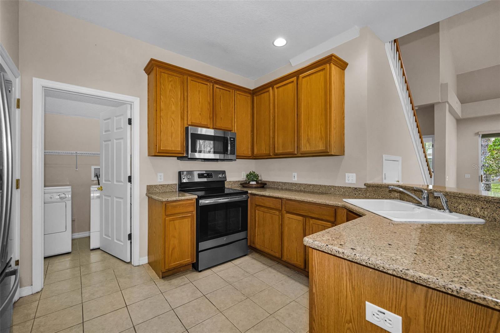 COVERED BRIDGE TWNHMS - Residential