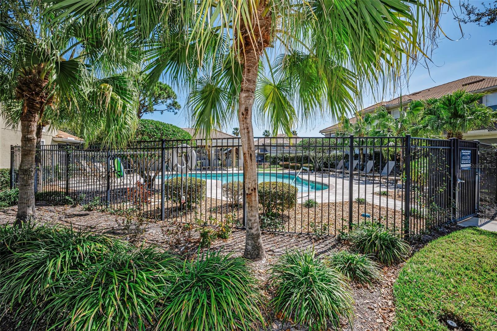 COVERED BRIDGE TWNHMS - Residential