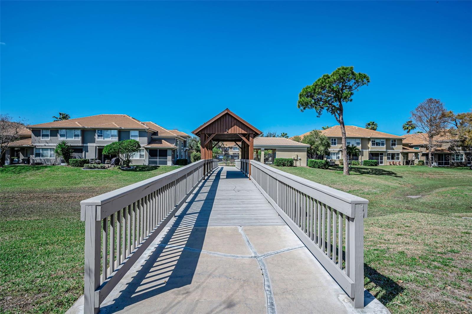 COVERED BRIDGE TWNHMS - Residential