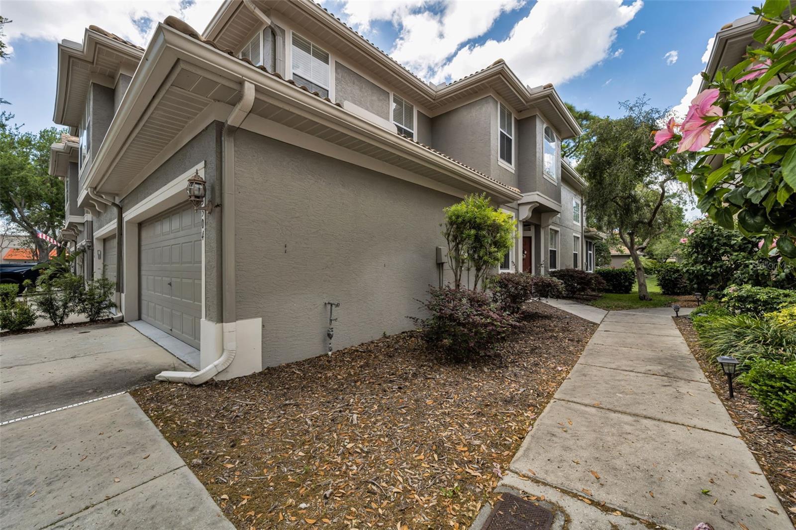 COVERED BRIDGE TWNHMS - Residential