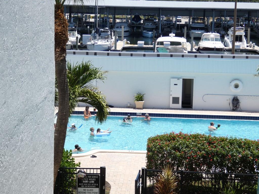 MOORINGS OF MAXIMO CONDO - Residential