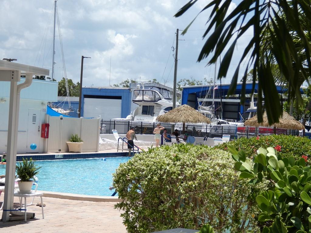 MOORINGS OF MAXIMO CONDO - Residential