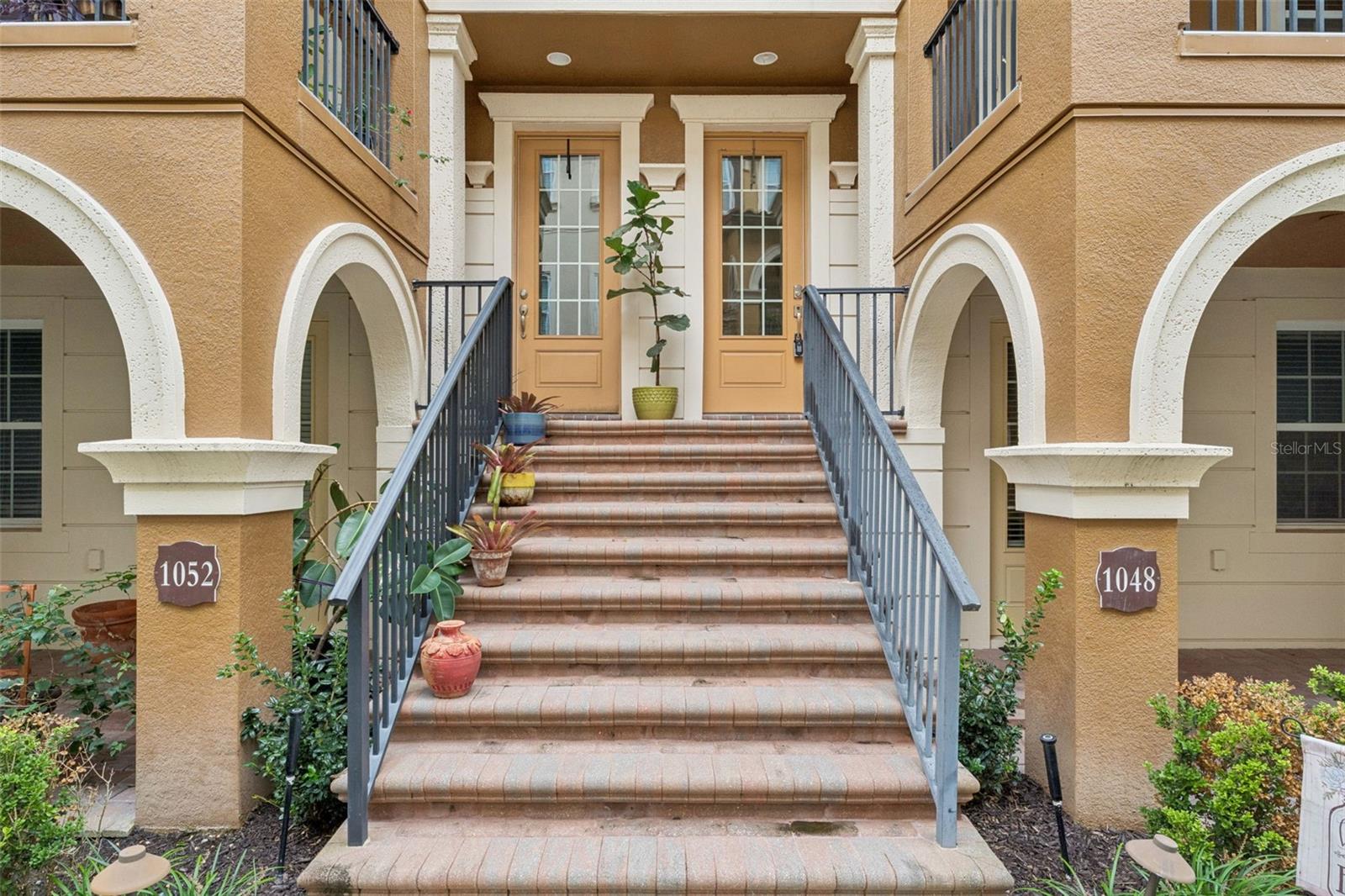 1048 PARMA CIRCLE
