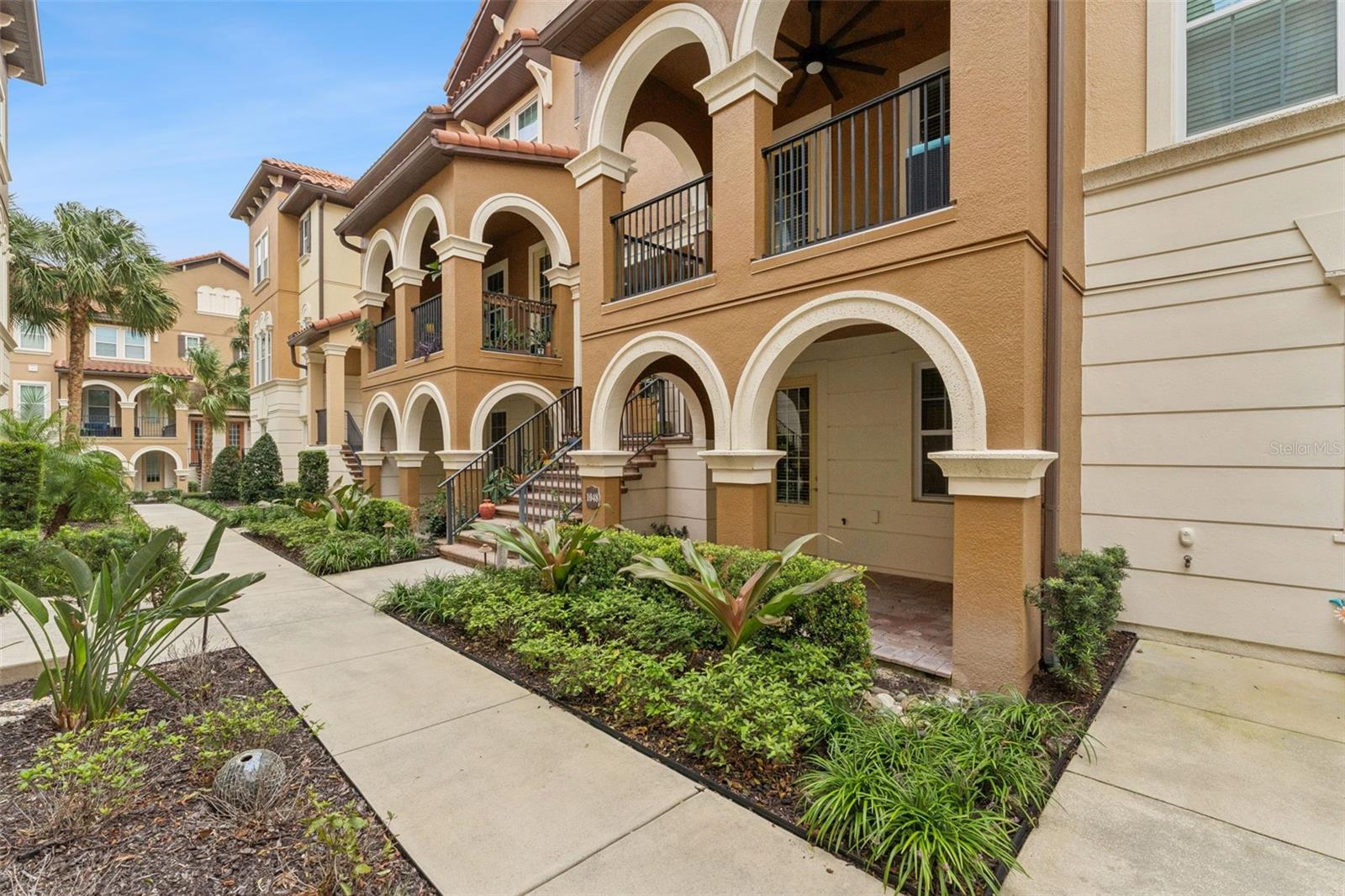 1048 PARMA CIRCLE