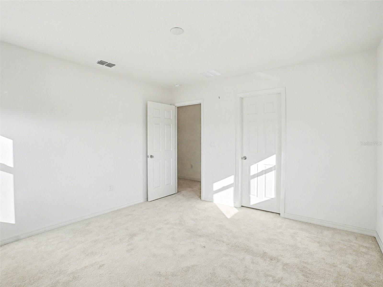 CARRIAGE HILL - Residential