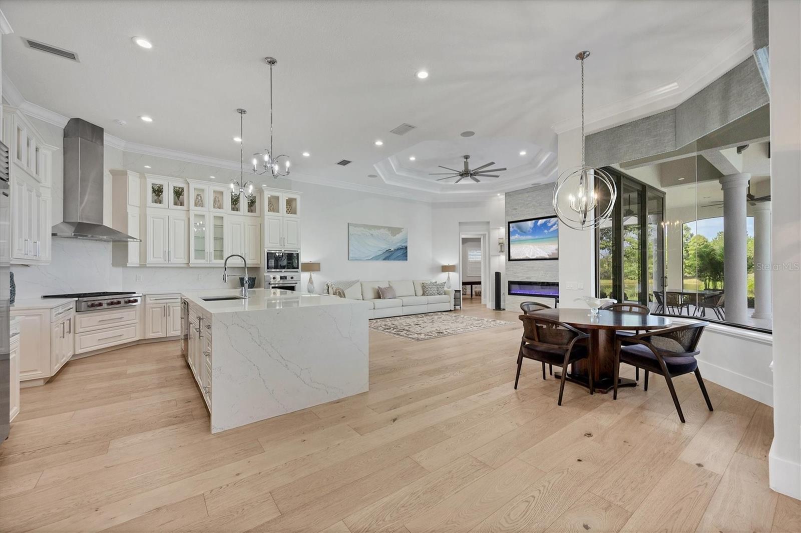 LAKE CLUB PH I - Residential