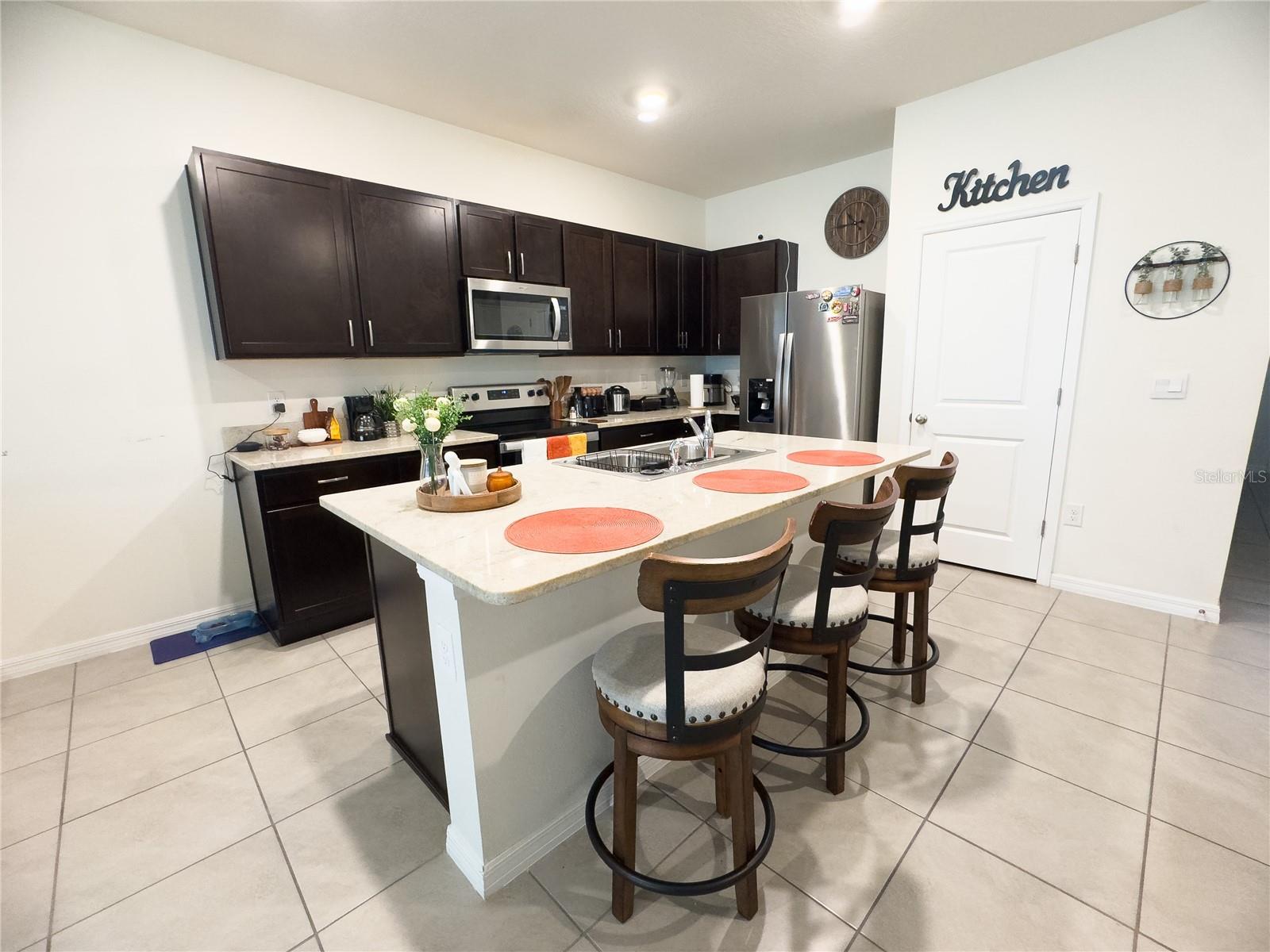 ASHBERRY VILLAGE PH 1 - Residential Lease