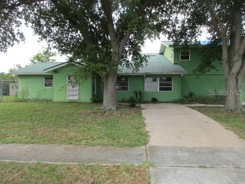 A home in NORTH PORT