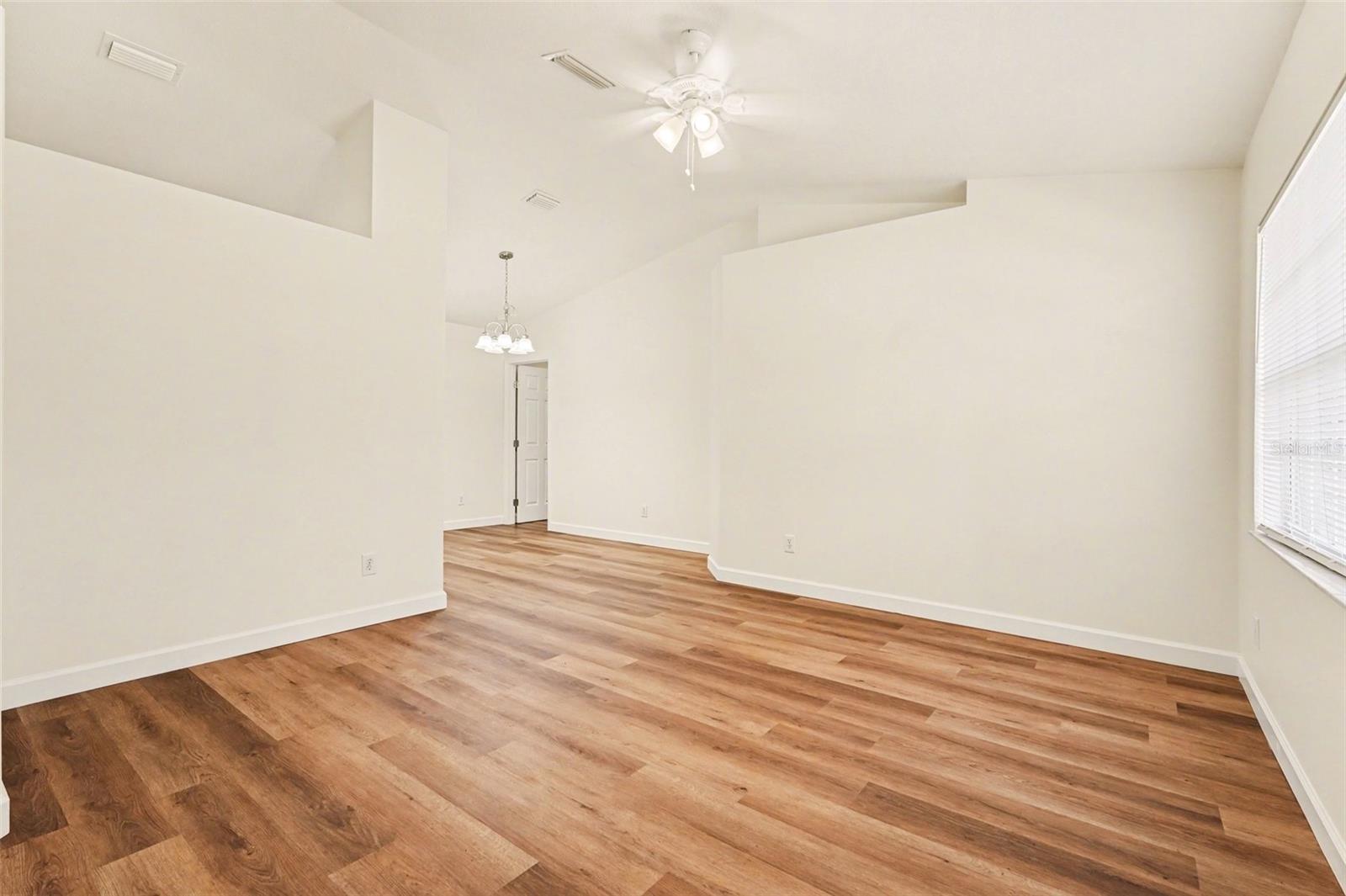 1446 MARTINEZ STREET SE