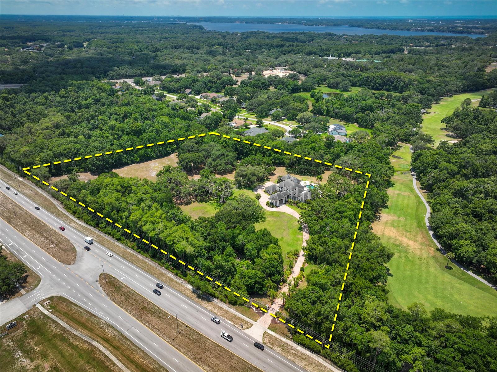 550 E EAST LAKE ROAD N
