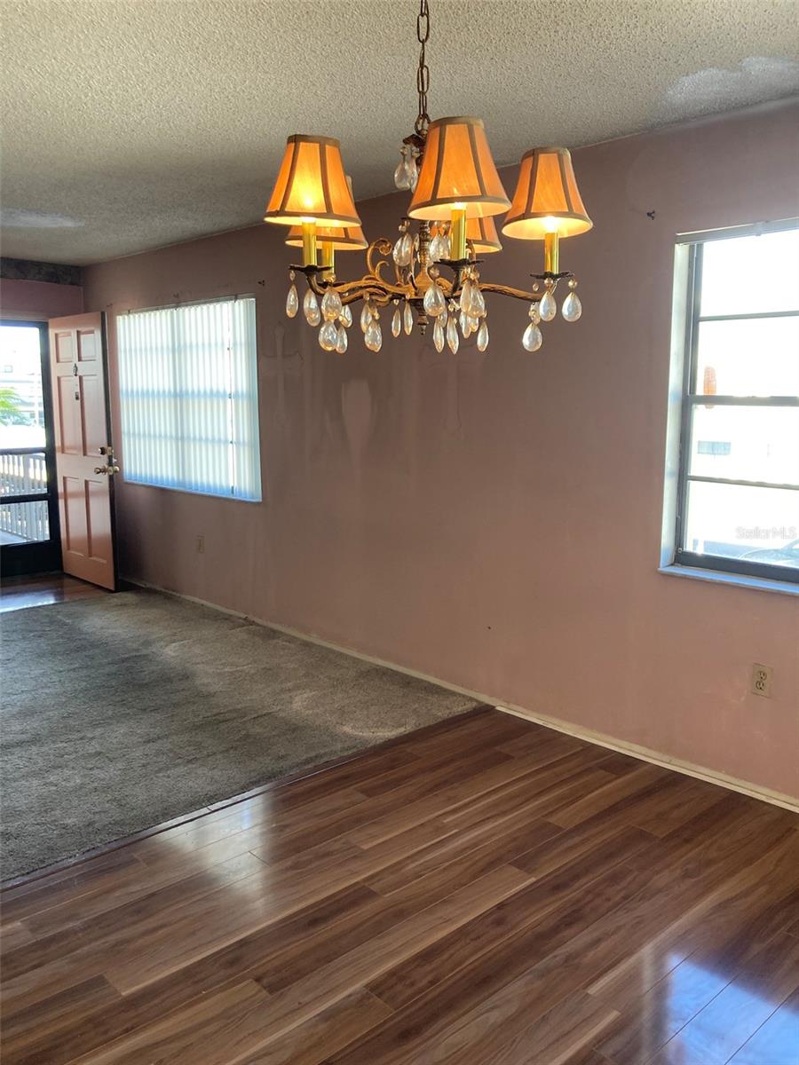 5967 TERRACE PARK DRIVE N 211