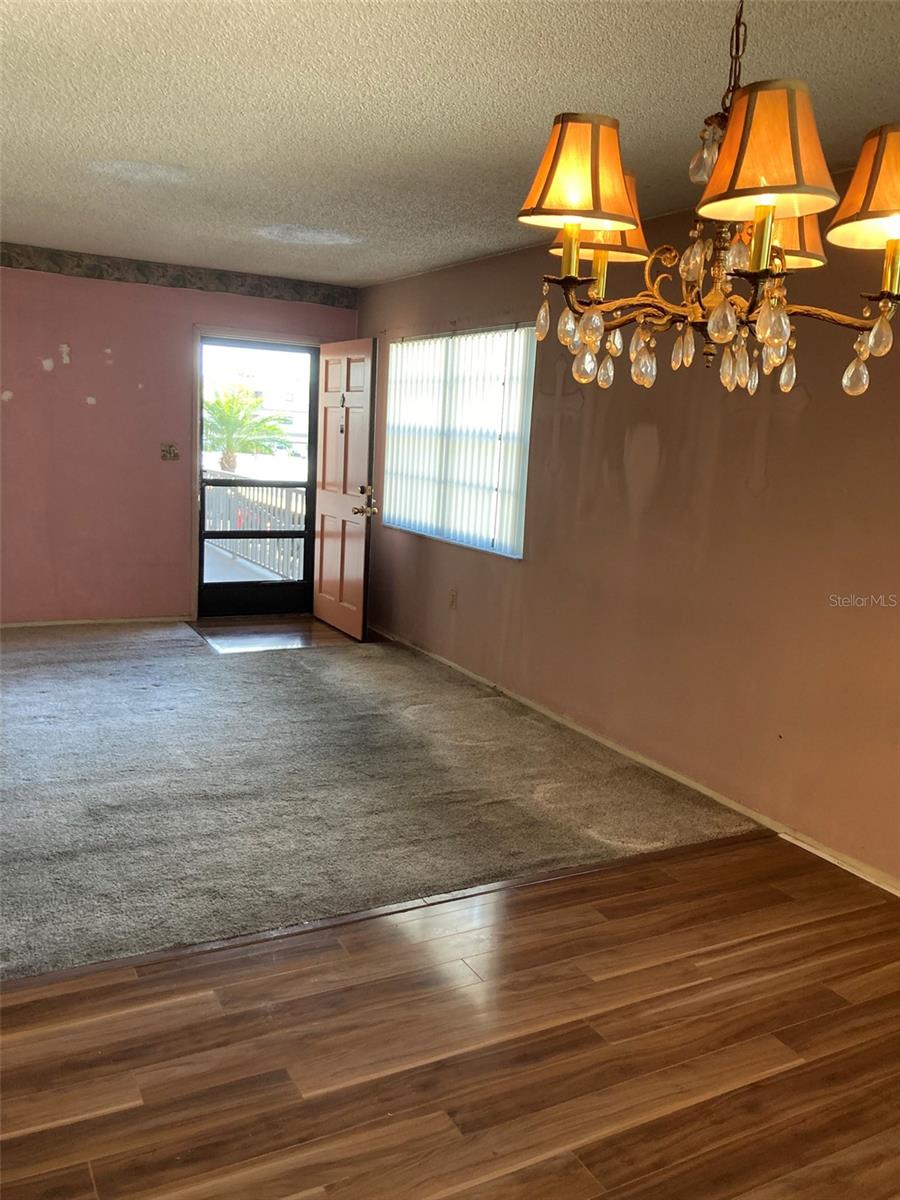 5967 TERRACE PARK DRIVE N 211