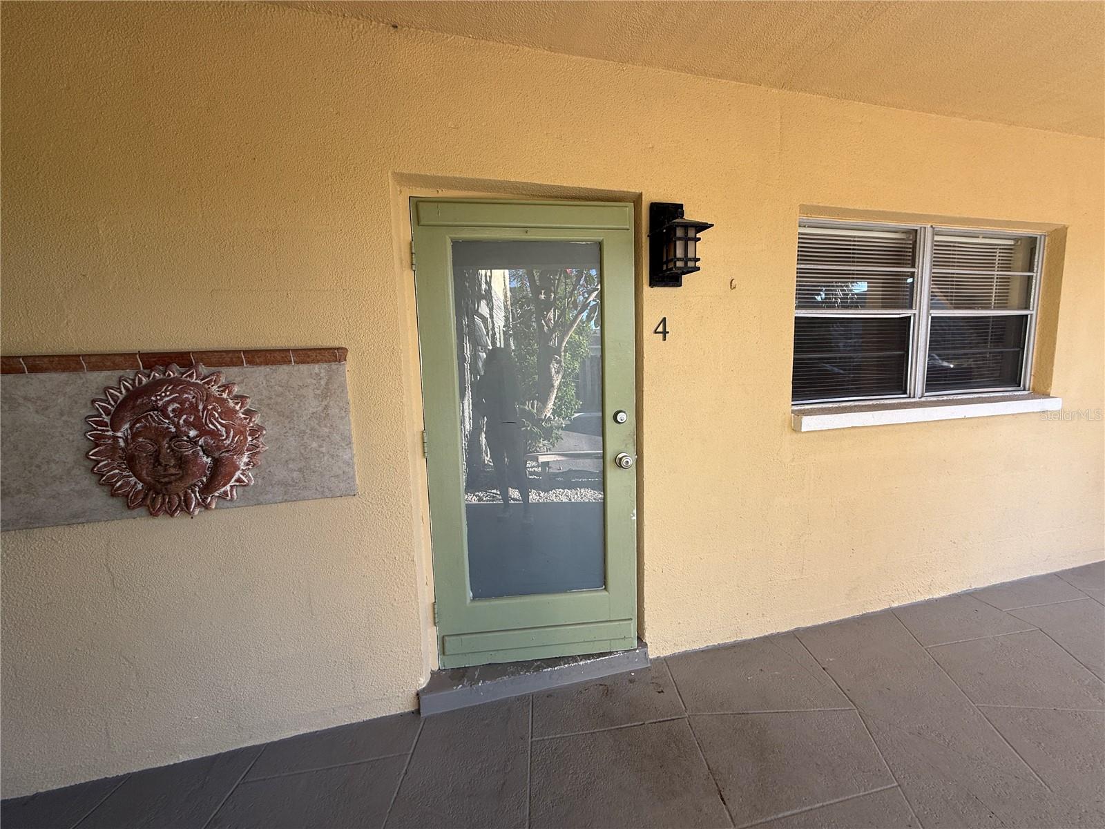 CAPRI ISLE SUB - Residential Lease