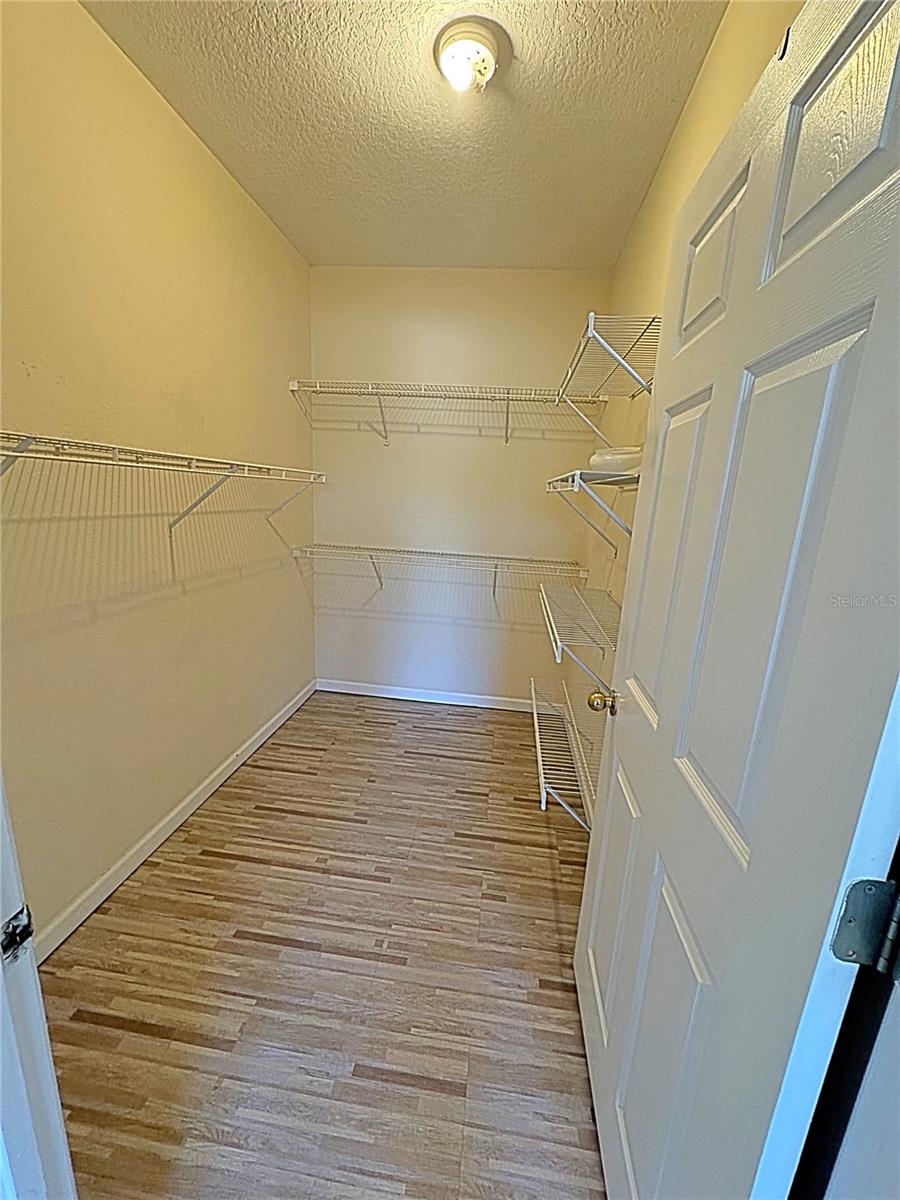 BEACHWAY CONDOS - Residential Lease