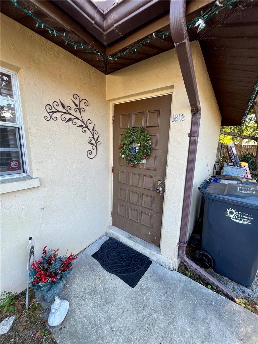 Photo of 1810 47th Avenue Drive W, Bradenton, FL 34207 (MLS # TB8459206)