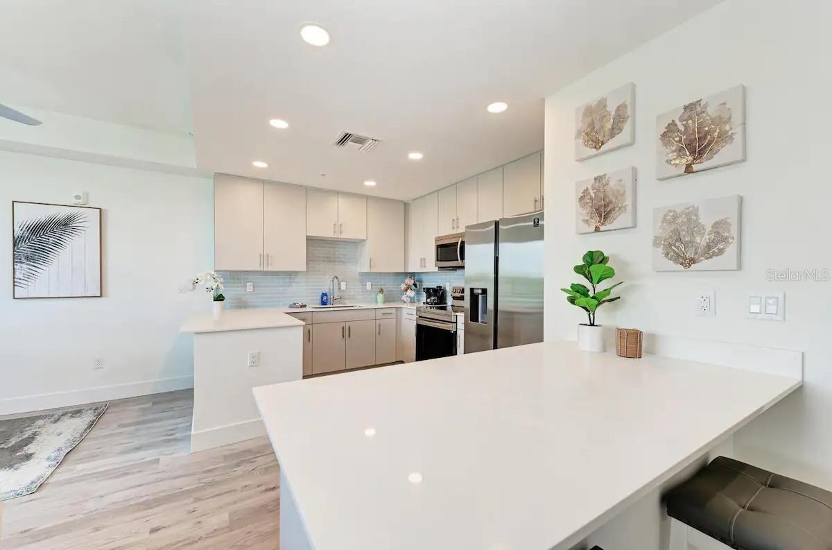 STRAND/SARASOTA - Residential
