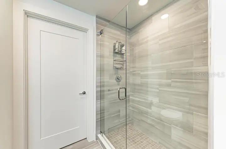 STRAND/SARASOTA - Residential