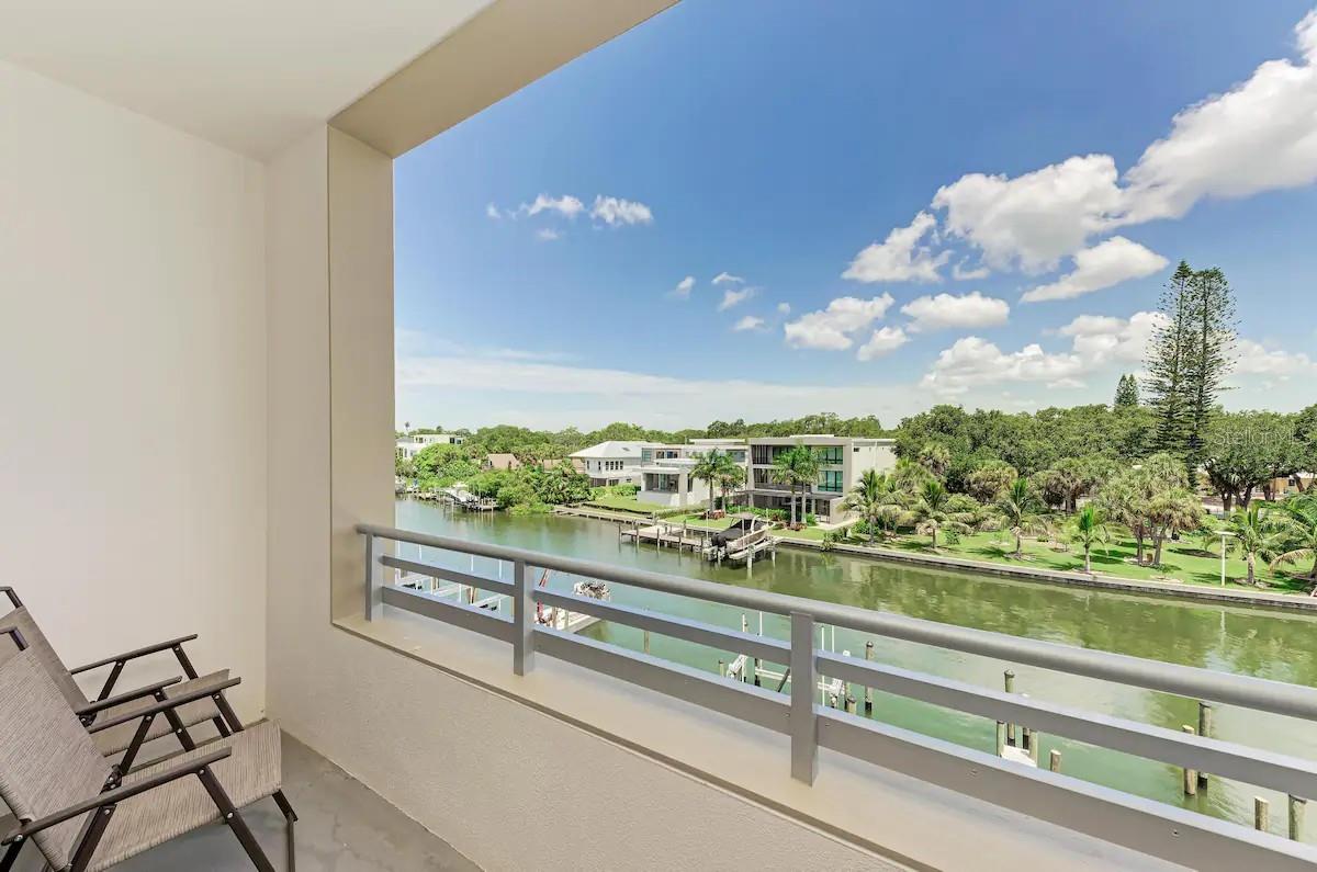 STRAND/SARASOTA - Residential