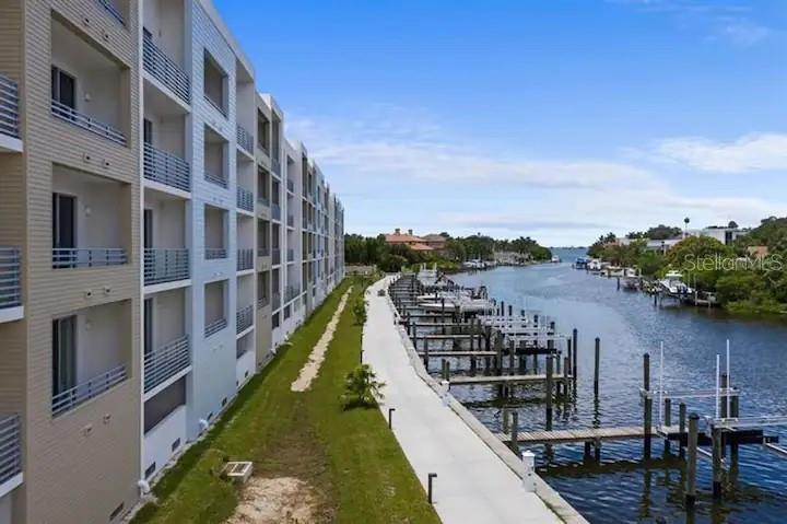 STRAND/SARASOTA - Residential