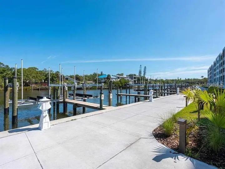 STRAND/SARASOTA - Residential