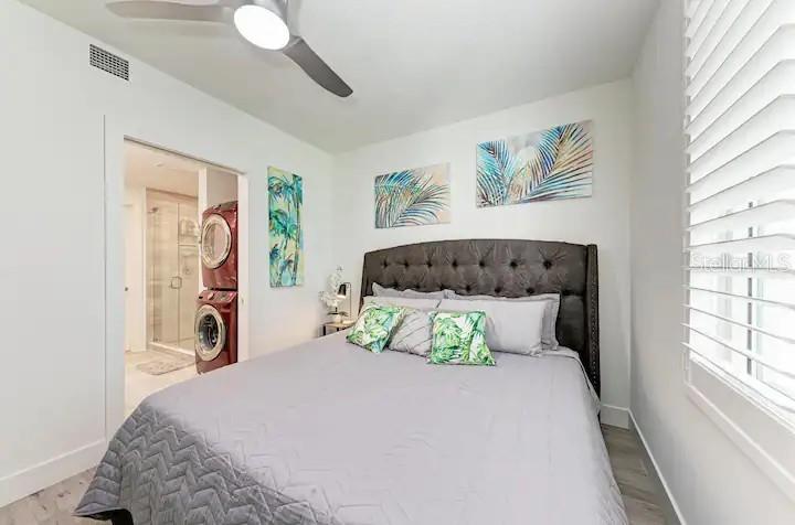 STRAND/SARASOTA - Residential