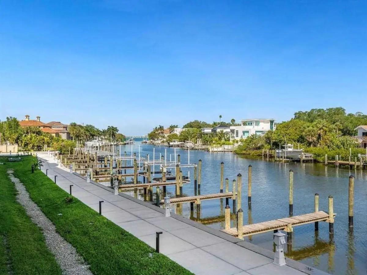 STRAND/SARASOTA - Residential