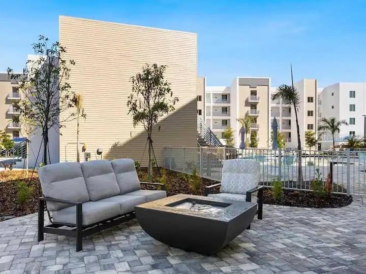 STRAND/SARASOTA - Residential