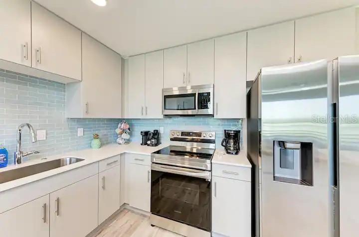 STRAND/SARASOTA - Residential