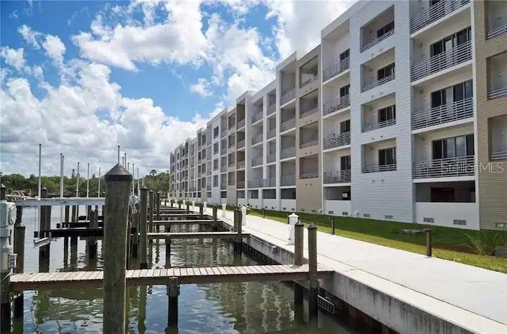 STRAND/SARASOTA - Residential