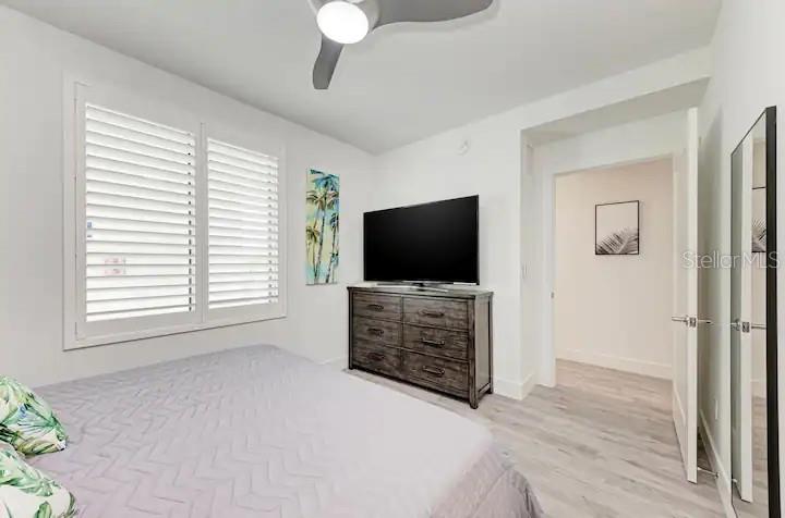 STRAND/SARASOTA - Residential