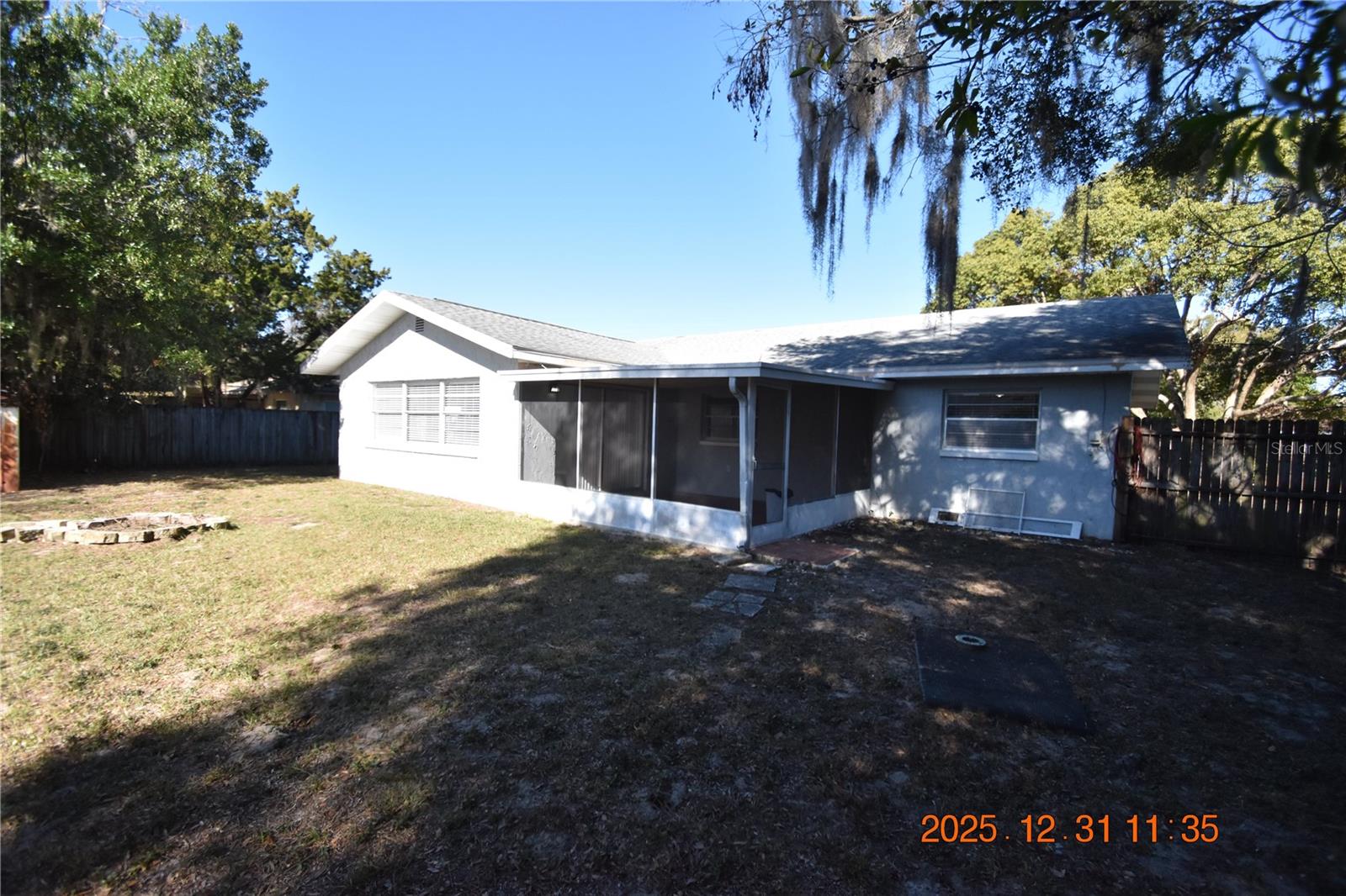 REPLAT OF CHARPIAS ADD - Residential Lease