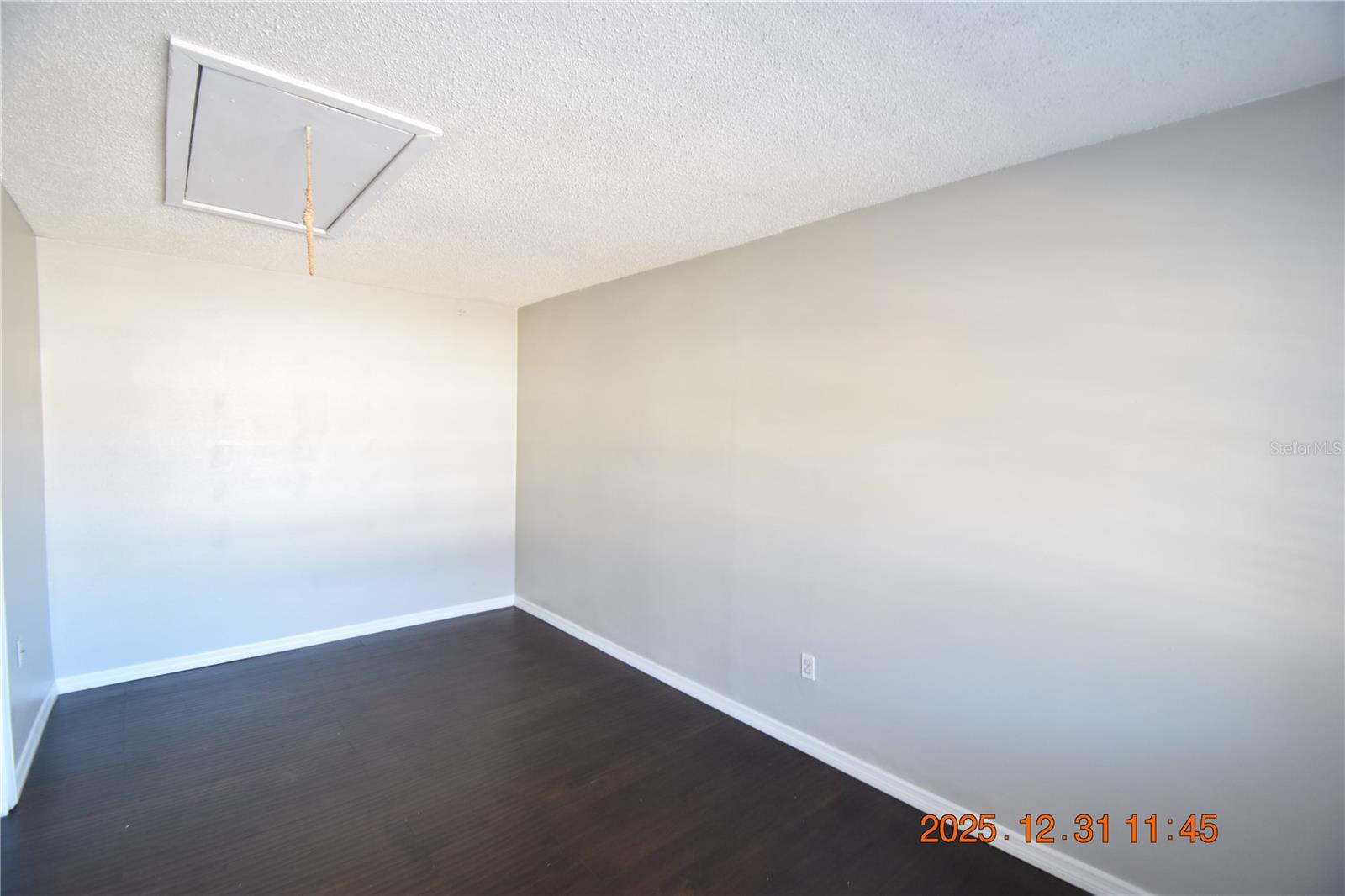 REPLAT OF CHARPIAS ADD - Residential Lease