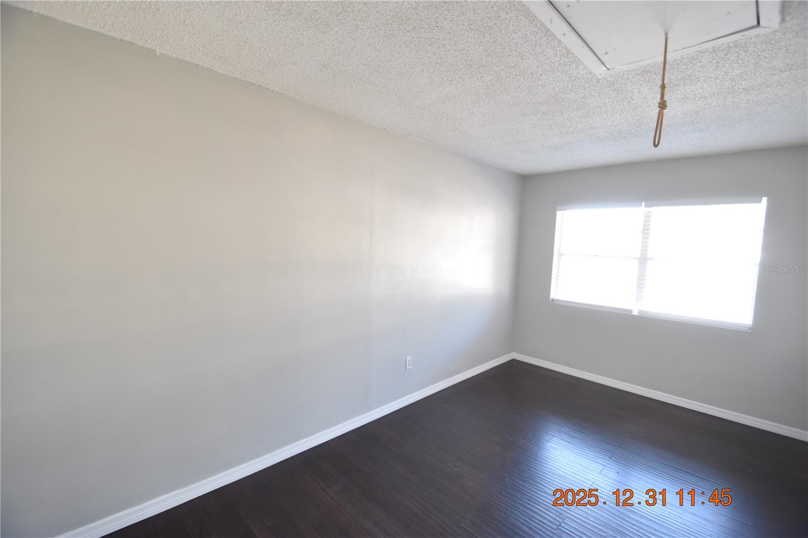 REPLAT OF CHARPIAS ADD - Residential Lease