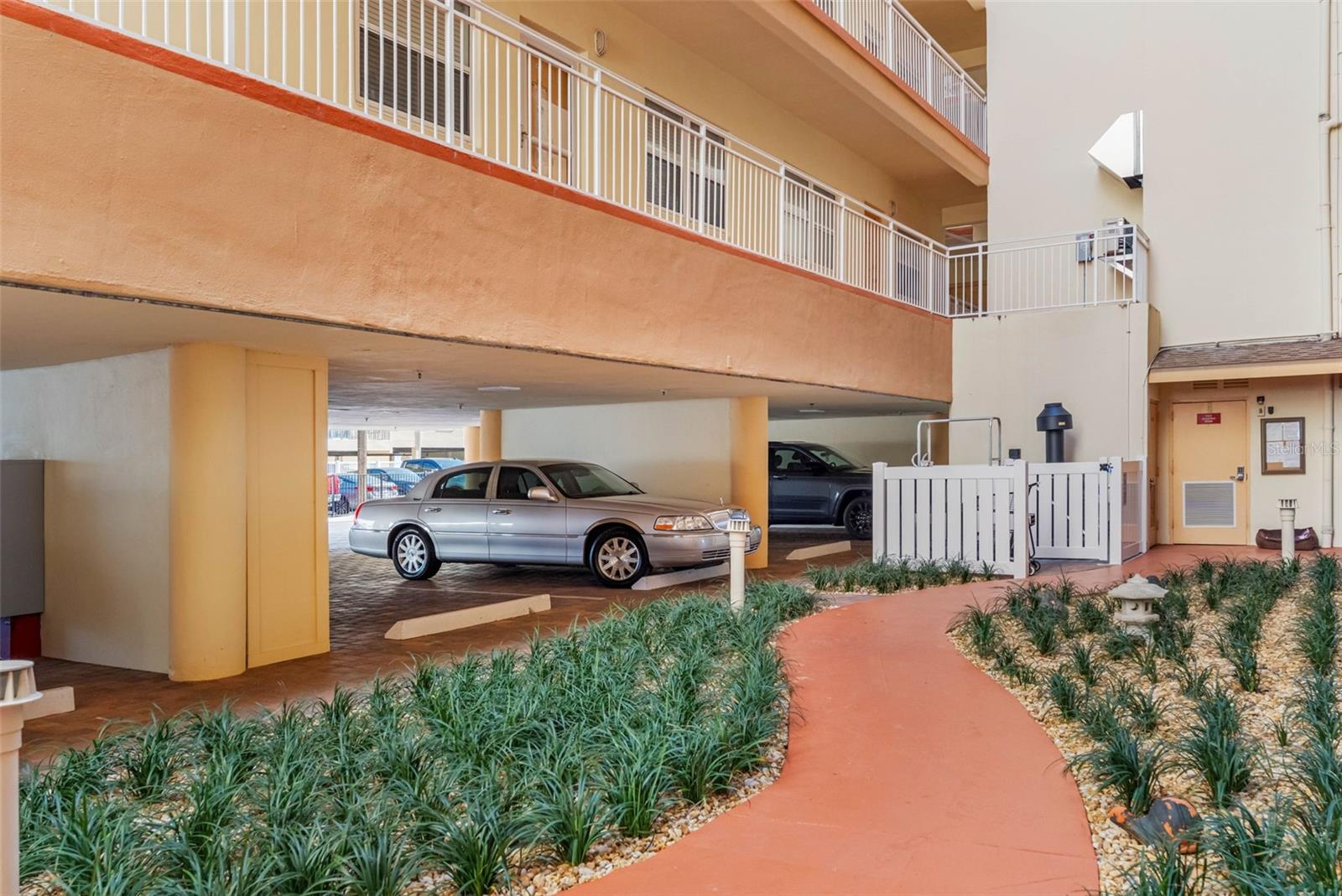 MADEIRA NORTE CONDO - Residential