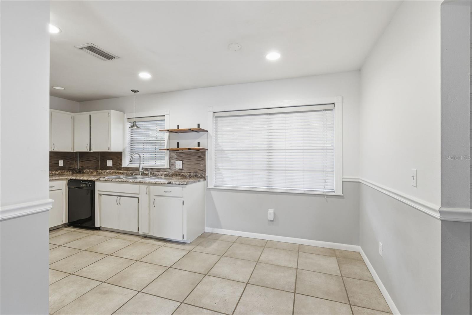 CONNELL HEIGHTS UNIT 06 - Residential