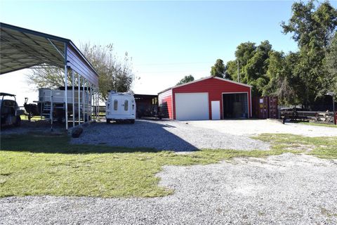 Tiny photo for 14430 SE Highway 42, Weirsdale, FL 32195 (MLS # OM711247)