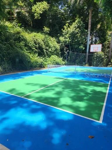 BEVERLY HILLS - Residential