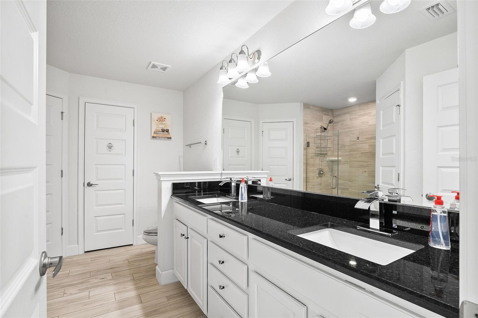 ROTONDA WEST OAKLAND HILLS - Residential