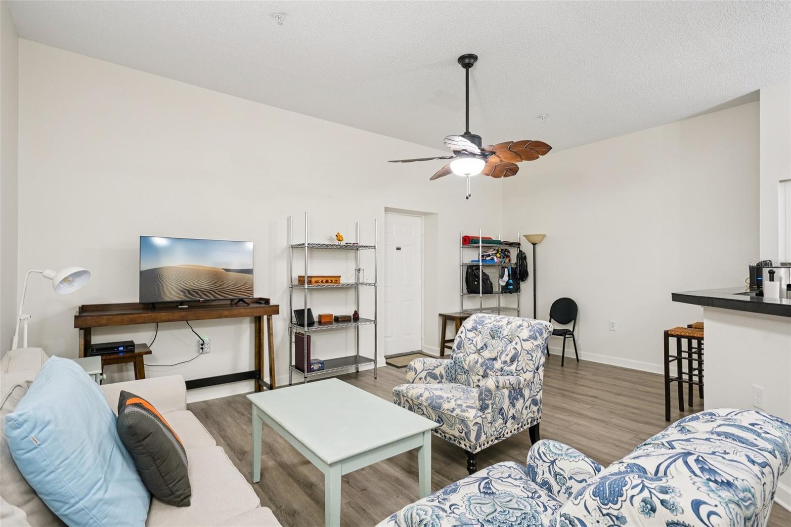 701 MIRROR LAKE DRIVE N 119