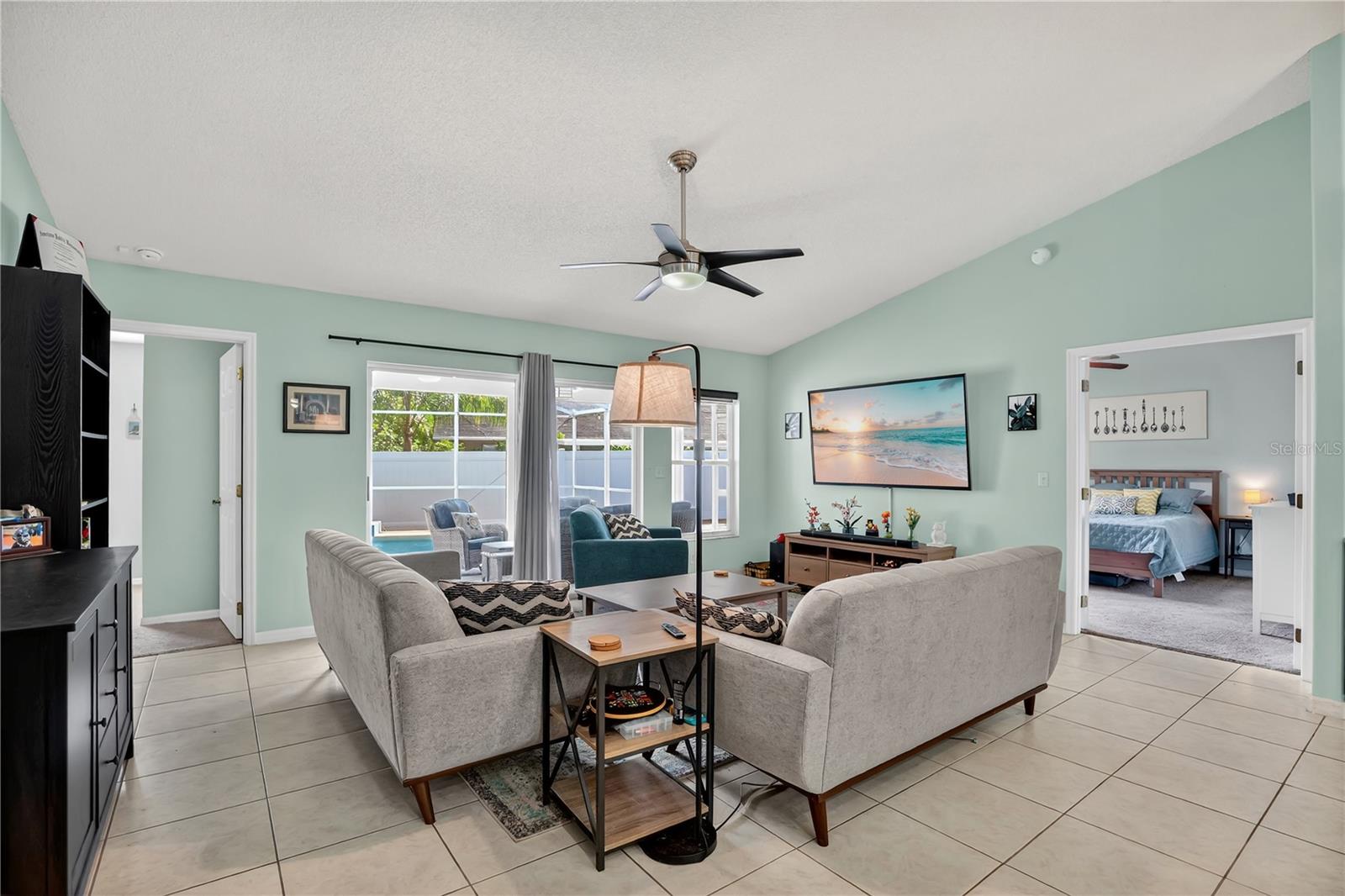 10805 OAK GLEN CIRCLE