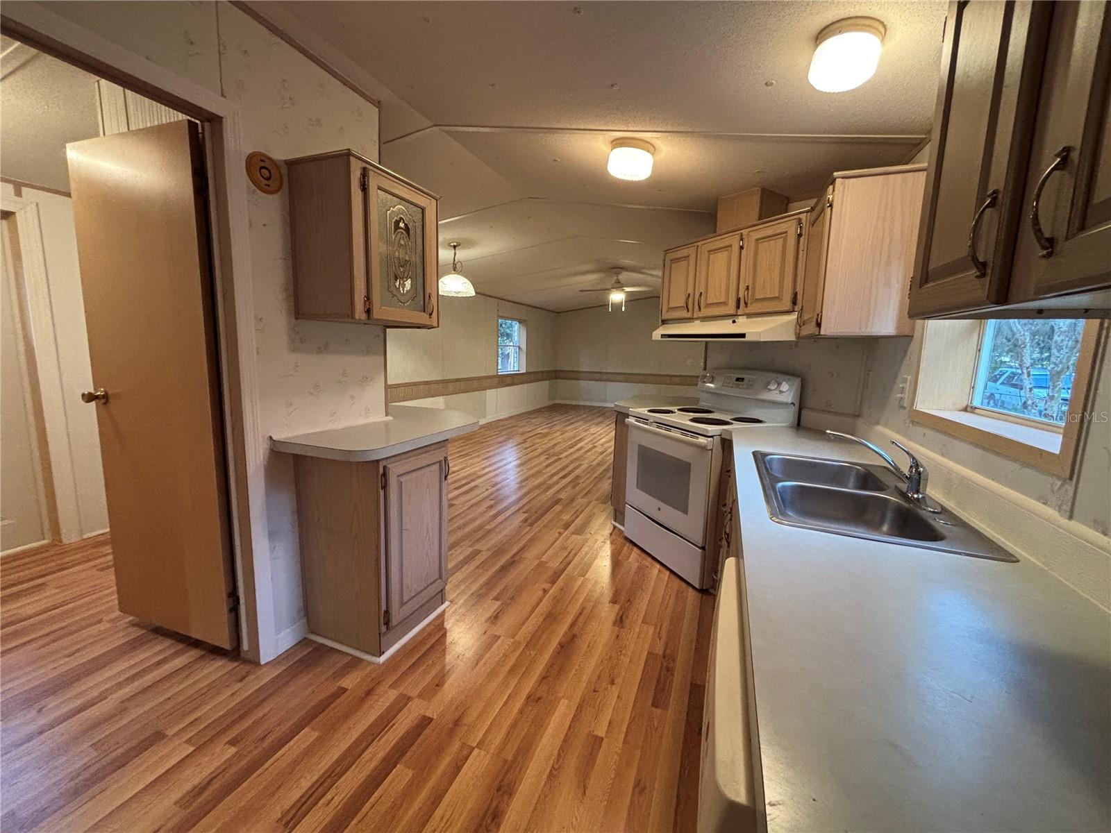 LITTLE LAKE WEIR - Residential