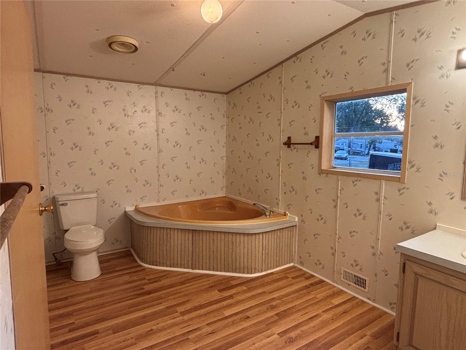 LITTLE LAKE WEIR - Residential