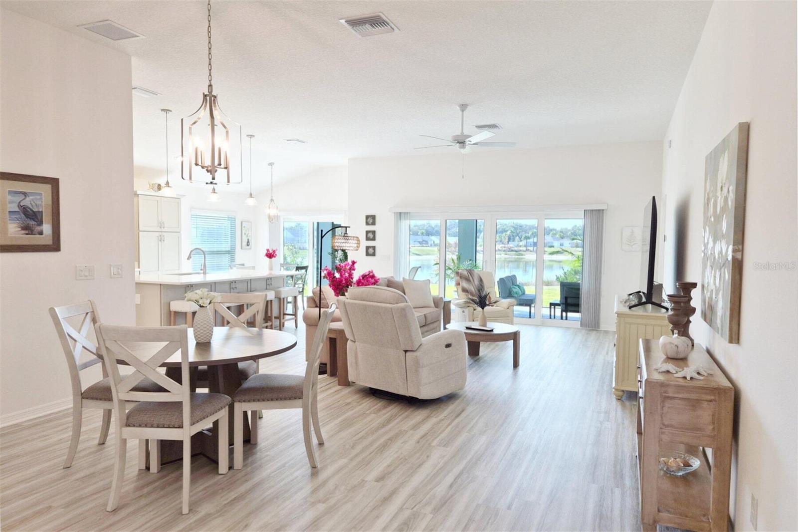 6244 HANNAN LOOP