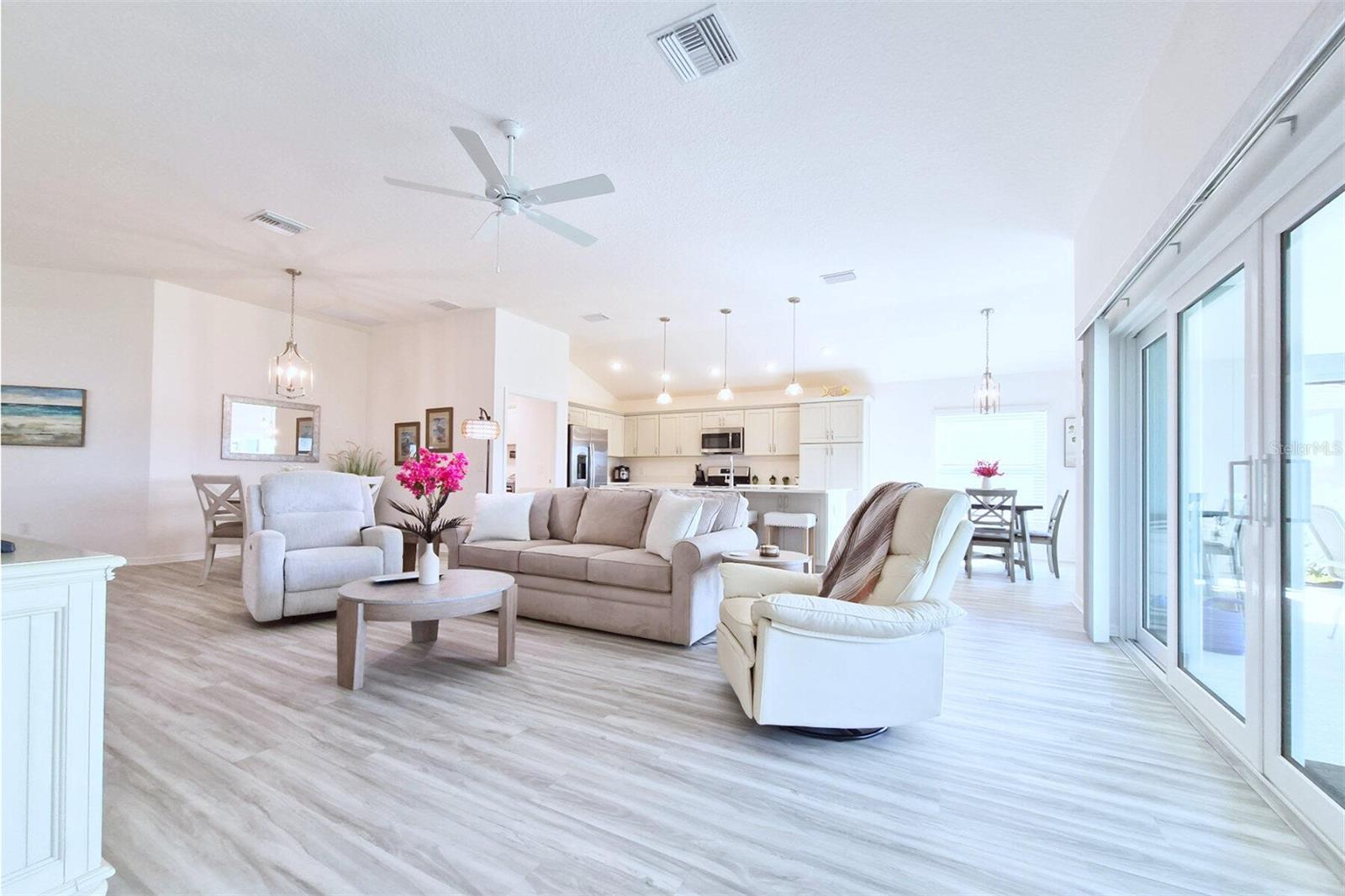 6244 HANNAN LOOP