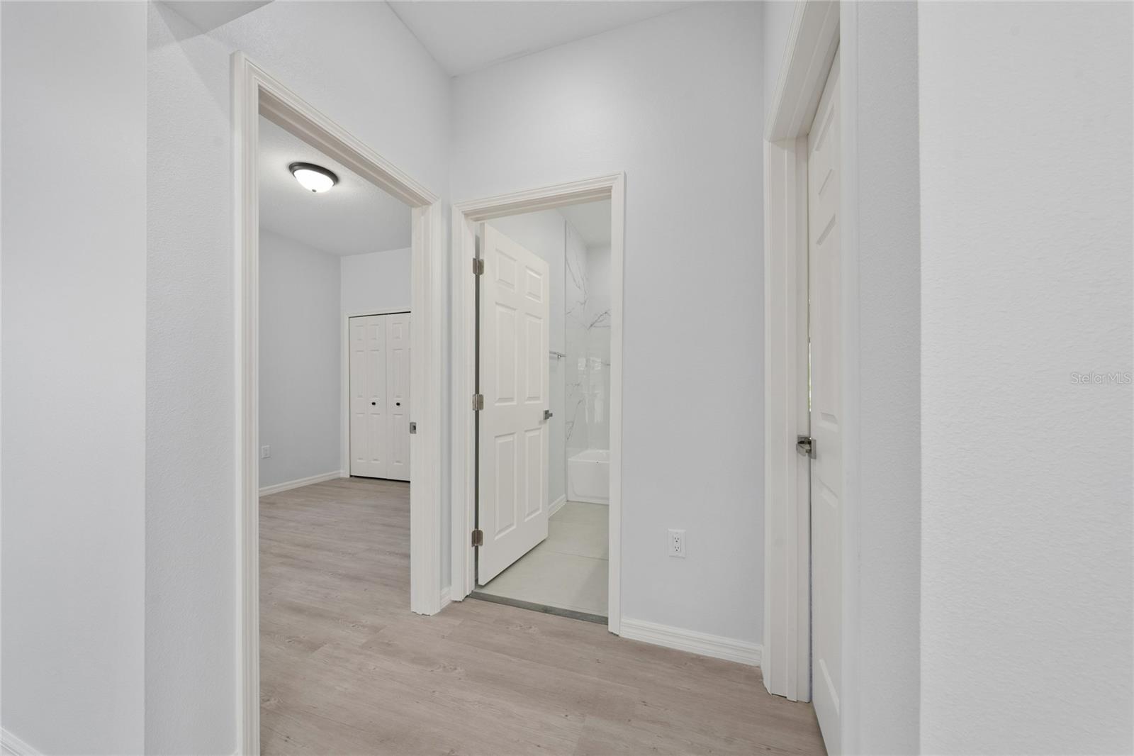 EUSTIS PINECREST - Residential