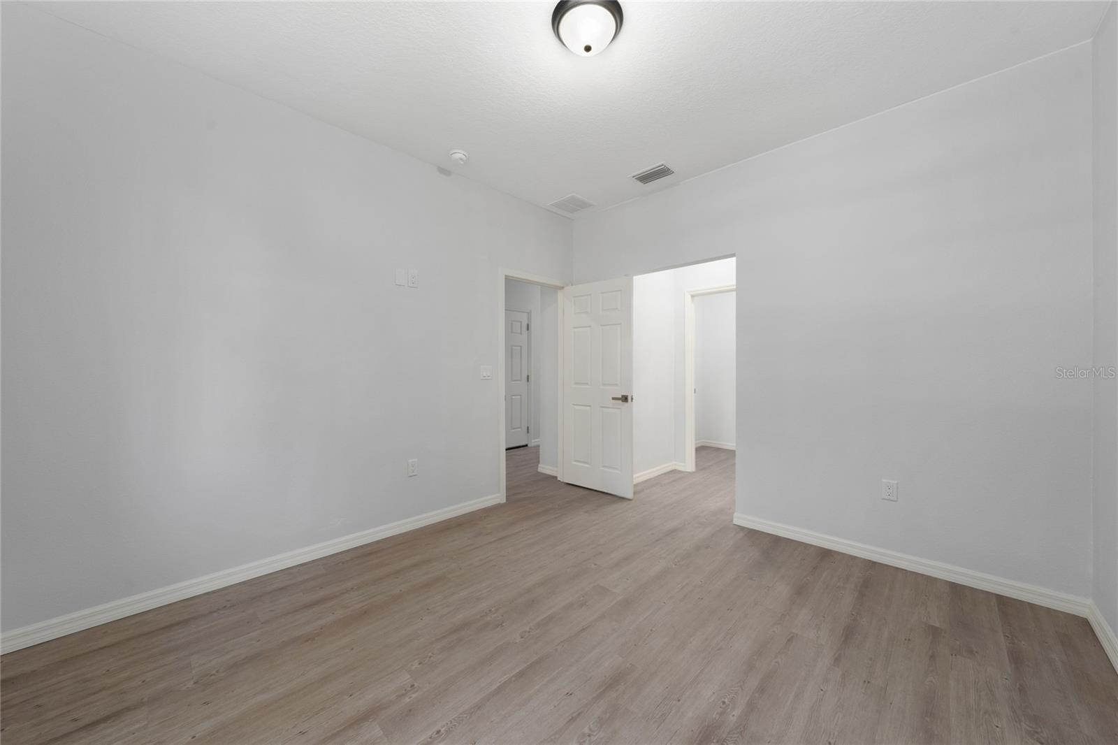 EUSTIS PINECREST - Residential