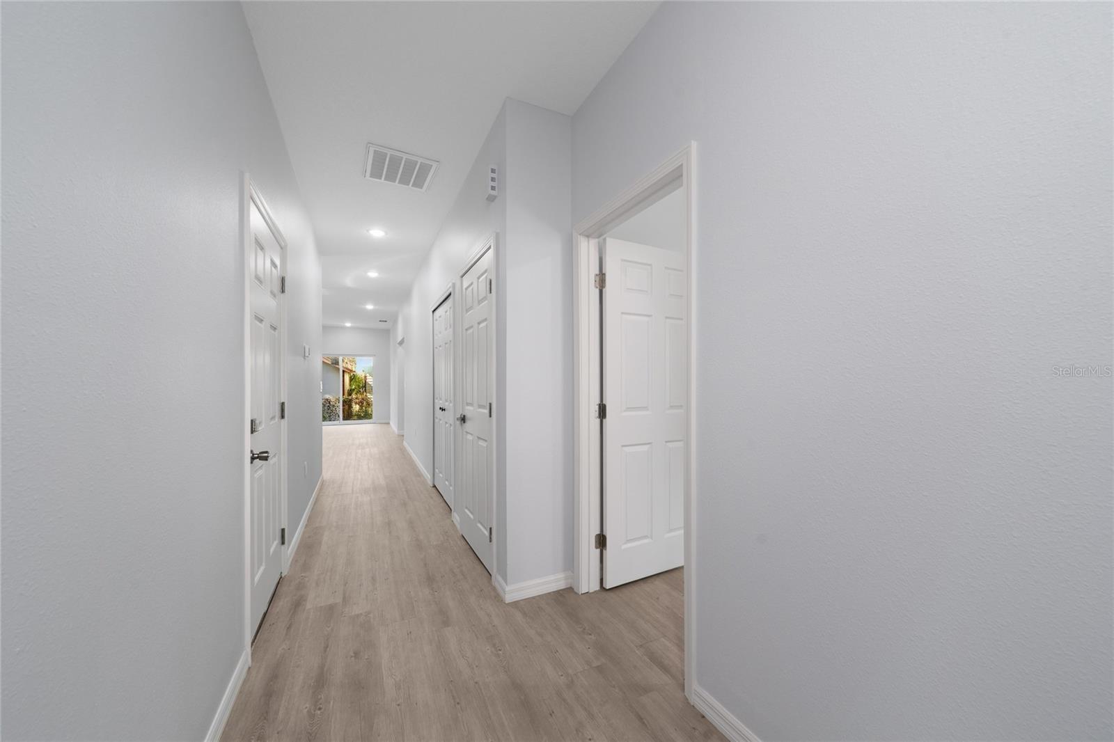 EUSTIS PINECREST - Residential